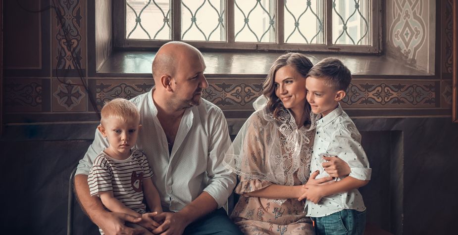 О постановочной съёмке в храме